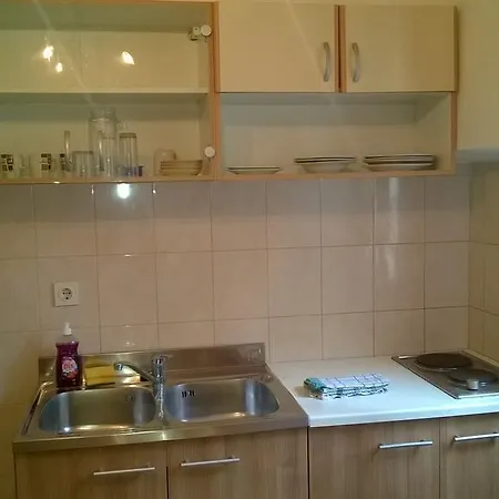 Apartament Eldi *